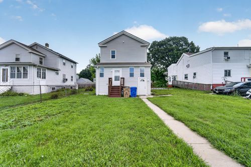 4905 26th Ave, Kenosha, WI, 53140-5835 | Card Image