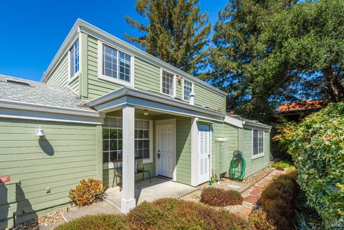 2748 Elks Way, Napa, CA, 94558-3593 | Card Image