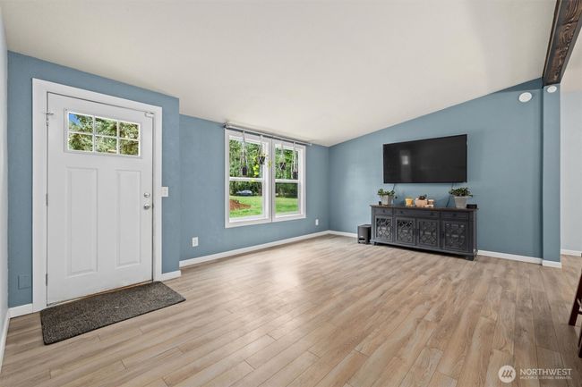 22011 167 Th St E, House other with 3 bedrooms, 2 bathrooms and 4 parking in Orting WA | Image 6