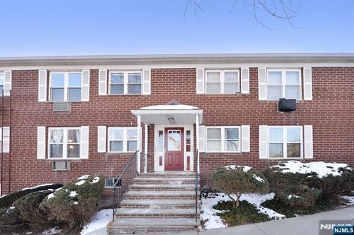 100 Pierson Miller, Pompton Lakes, NJ, 07442 | Card Image