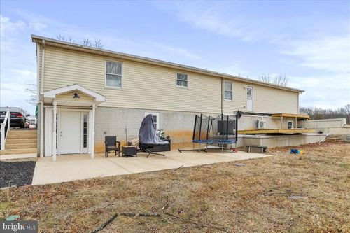13226 Back Creek Valley Rd, HEDGESVILLE, WV, 25427-5527 | Card Image