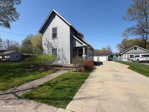 714 Broadway Avenue, Owosso, MI, 48867 | Card Image