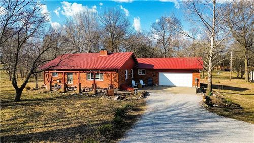 20650 E 1100 Rd, Pleasanton, KS, 66075-8287 | Card Image