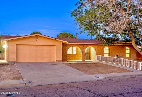 2716 Johnson St, Las Cruces, NM, 88005-1313 | Card Image