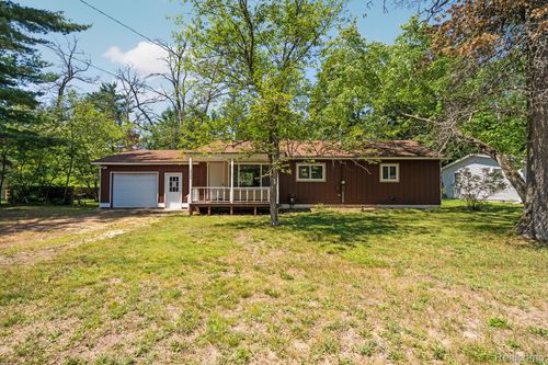 6364 Atkinson Rd, Grayling, MI, 49738-8526 | Card Image