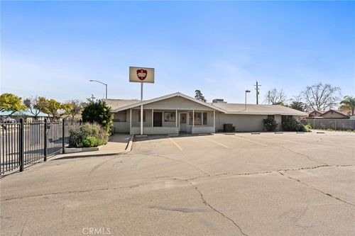 422 E Shields Ave, Fresno, CA, 93704 | Card Image