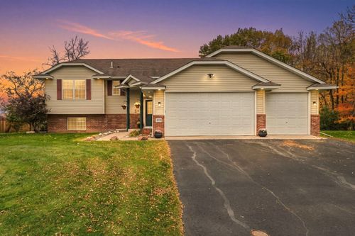 30530 Redding Ave, Shafer, MN, 55074-2319 | Card Image