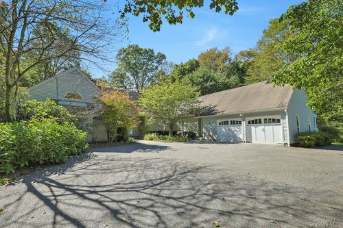 24 North Way, Chappaqua, NY, 10514-2214 | Card Image