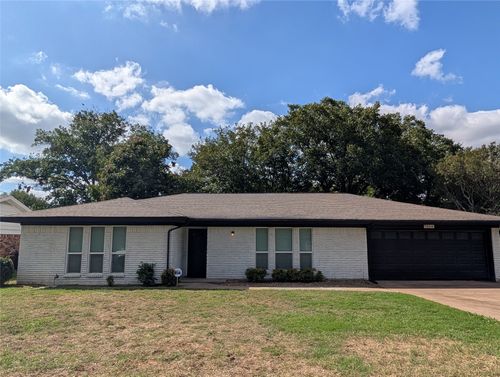 7804 Rockdale Rd, Fort Worth, TX, 76134-4638 | Card Image