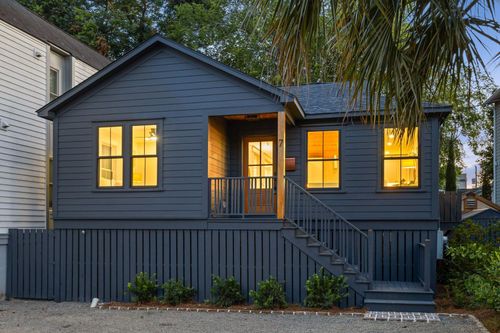 7 Larnes St, Charleston, SC, 29403-4618 | Card Image