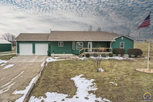 2915 Oak Hill Rd, Vassar, KS, 66543-9140 | Card Image