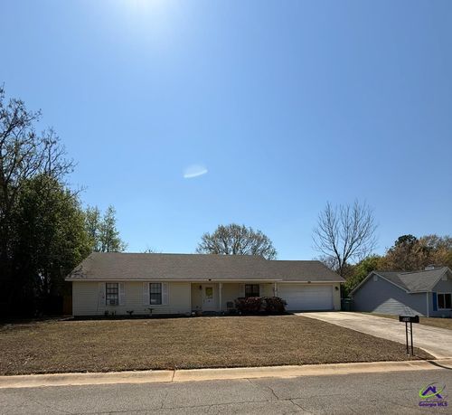 214 Eric Drive, Bonaire, GA, 31005 | Card Image