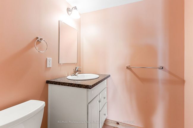 1786 Fallowfield Rd, House other with 4 bedrooms, 3 bathrooms and 6 parking in Haliburton ON | Image 31
