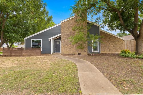1129 Yorkshire Dr, Carrollton, TX, 75007-4912 | Card Image