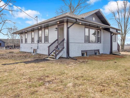 18763 Grade School Rd, Caledonia, IL, 61011-9542 | Card Image