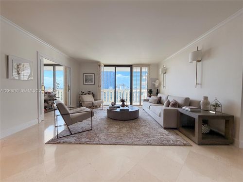 c1104-1111 Crandon Blvd, Key Biscayne, FL, 33149-2745 | Card Image
