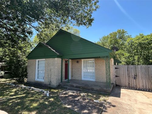 640 E Pleasant Run Rd, DeSoto, TX, 75115-4004 | Card Image
