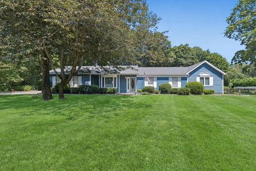 7 Fuller Dr, Ridge, NY, 11961-3114 | Card Image