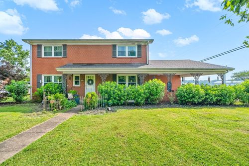1701 Parkview Dr, Hopkinsville, KY, 42240-5065 | Card Image