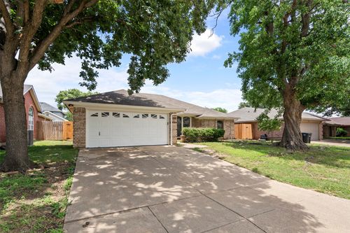 3924 Marsh Ln, Fort Worth, TX, 76123-1372 | Card Image