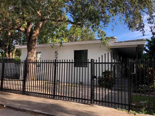 apt-2-570 Ne 69th St, Miami, FL, 33138-5637 | Card Image