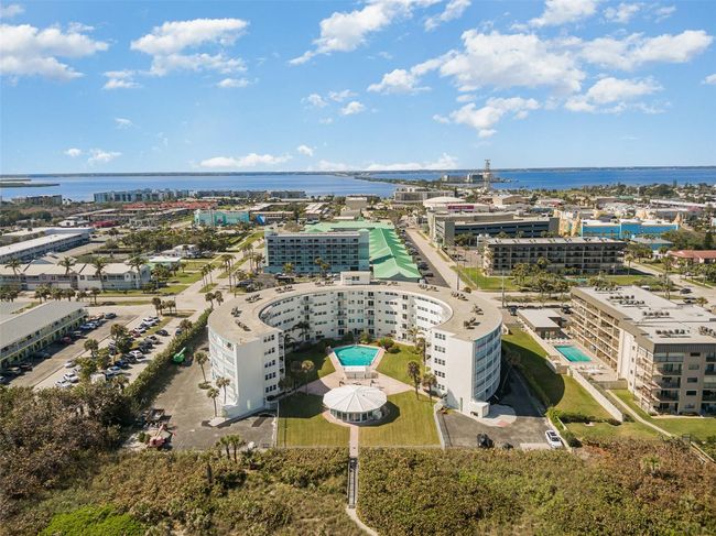 APT-4K - 4000 Ocean Beach Blvd, Condo with 2 bedrooms, 2 bathrooms and null parking in Cocoa Beach FL | Image 32