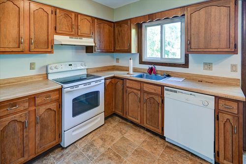 3244 Patty Ln, Middleton, WI, 53562-1653 | Card Image