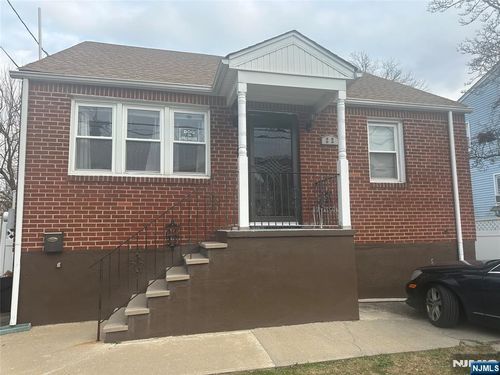 22 Paroubek St, Little Ferry, NJ, 07643-1344 | Card Image