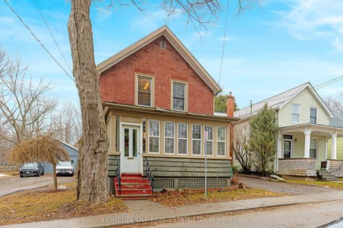97 Orchard St, Brockville, ON, K6V2J9 | Card Image