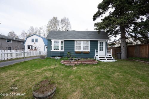 3233 Tarwater Ave, Anchorage, AK, 99508-1025 | Card Image