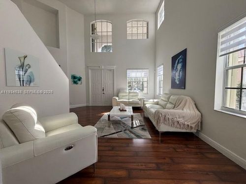 712 Tulip Cir, Weston, FL, 33327-2452 | Card Image