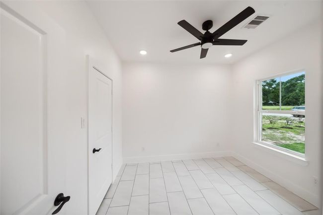 708 Azalea St, House other with 4 bedrooms, 2 bathrooms and 2 parking in Prairie View TX | Image 20