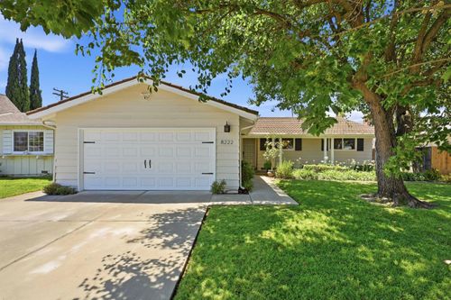 8222 Lake Forest Dr, Sacramento, CA, 95826-2958 | Card Image