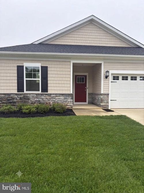 10333 Yosemite St, WHITE PLAINS, MD, 20695-3329 | Card Image