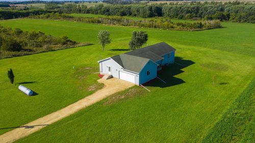 2205 Amherst Place, Charles City, IA, 50616 | Card Image