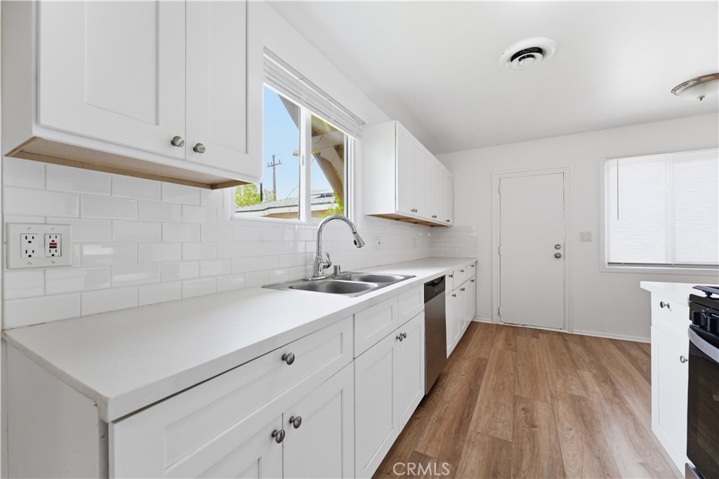 Residential in Canoga Park 5