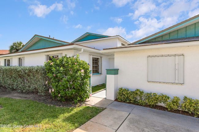 61 - 290 Paradise Blvd, Townhouse with 2 bedrooms, 2 bathrooms and null parking in Indialantic FL | Image 5