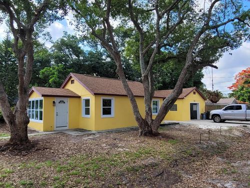2546 50th Ave N, St Petersburg, FL, 33714-2526 | Card Image