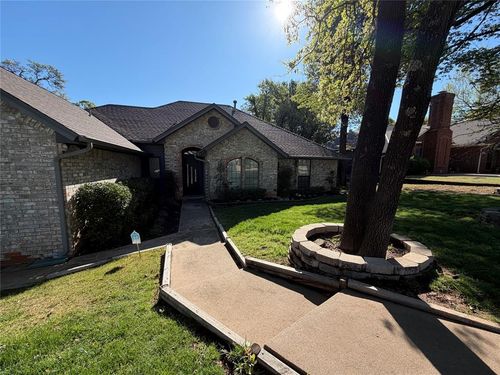 1400 Sandhurst Circle, Edmond, OK, 73034 | Card Image