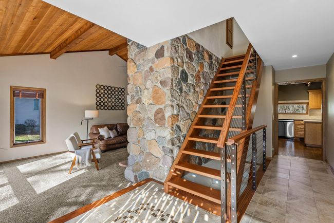 630 E Rum River Dr N, House other with 5 bedrooms, 4 bathrooms and null parking in Cambridge MN | Image 8