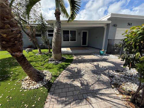 561 3rd Ter, Pompano Beach, FL, 33060-8417 | Card Image