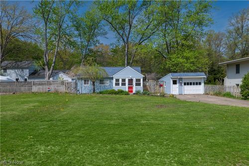 258 Vineyard Road, Avon Lake, OH, 44012 | Card Image