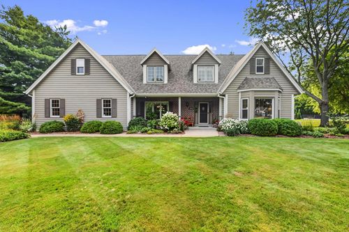 103 Birch Road, Delafield, WI, 53018 | Card Image