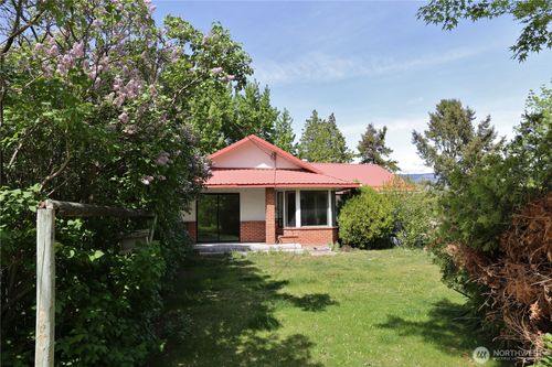 33364 Us Highway 97, Oroville, WA, 98844-9513 | Card Image