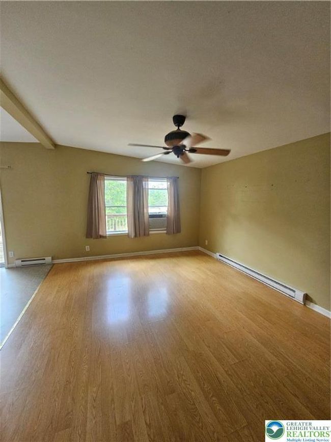 178 Sparrow Ln, House other with 3 bedrooms, 2 bathrooms and null parking in Jim Thorpe PA | Image 7