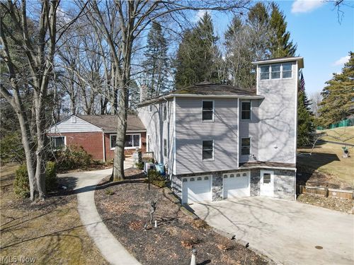 2822 Lakeland Pkwy, Silver Lake, OH, 44224-2919 | Card Image