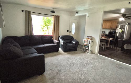 6389 3570, West Valley City, UT, 84128-2423 | Card Image