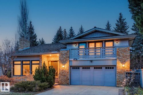 239 Wakina Dr Nw, Edmonton, AB, T5T2X6 | Card Image