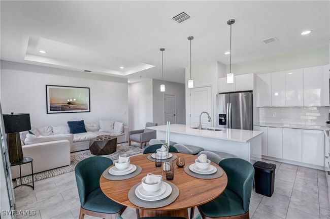 8006 Buttercup Cir, House other with 3 bedrooms, 3 bathrooms and null parking in LABELLE FL | Image 11