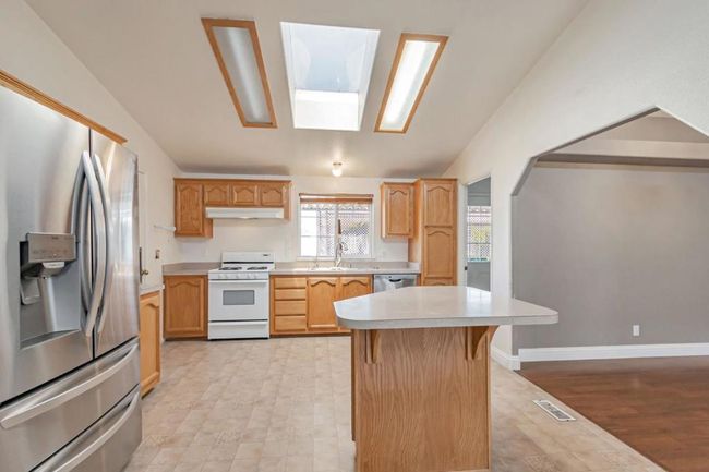 1220 Vienna Dr, Home with 5 bedrooms, 2 bathrooms and null parking in Sunnyvale CA | Image 12